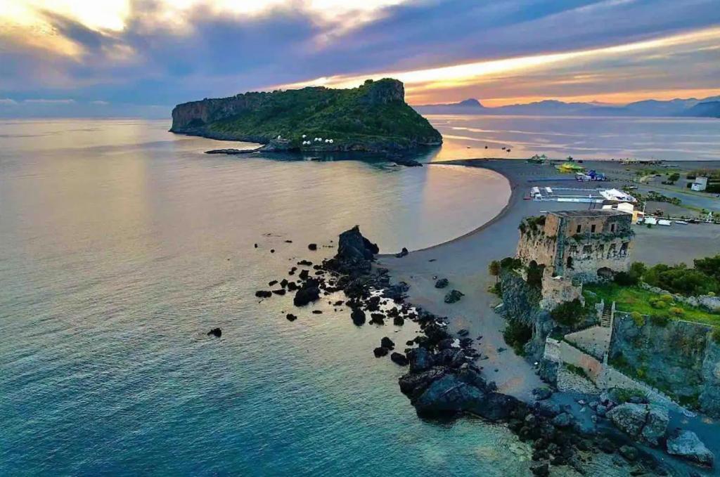 Miramare Bed&Food - Free Parking & Wifi Acomodação com café da manhã San Nicola Arcella Exterior foto