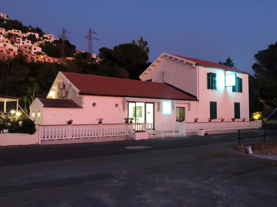 Miramare Bed&Food - Free Parking & Wifi Acomodação com café da manhã San Nicola Arcella Exterior foto